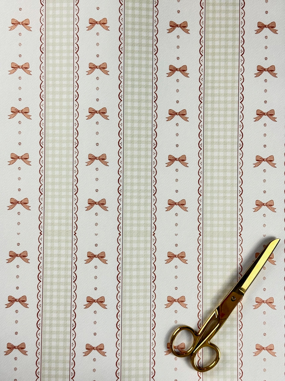 Ribbon & Linen