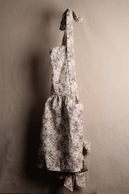 The Farmhouse Apron
