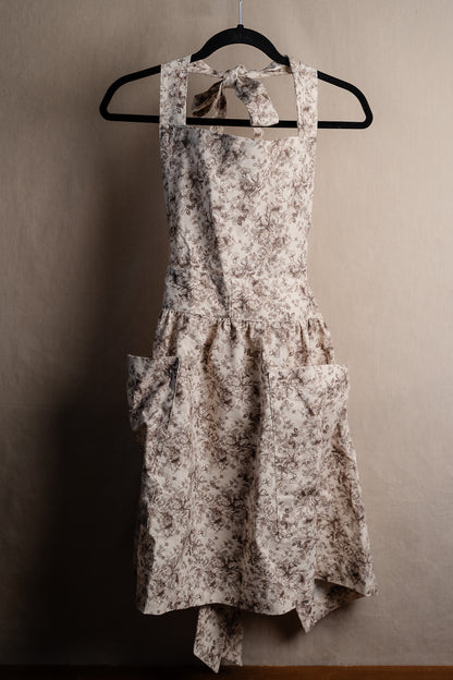The Farmhouse Apron