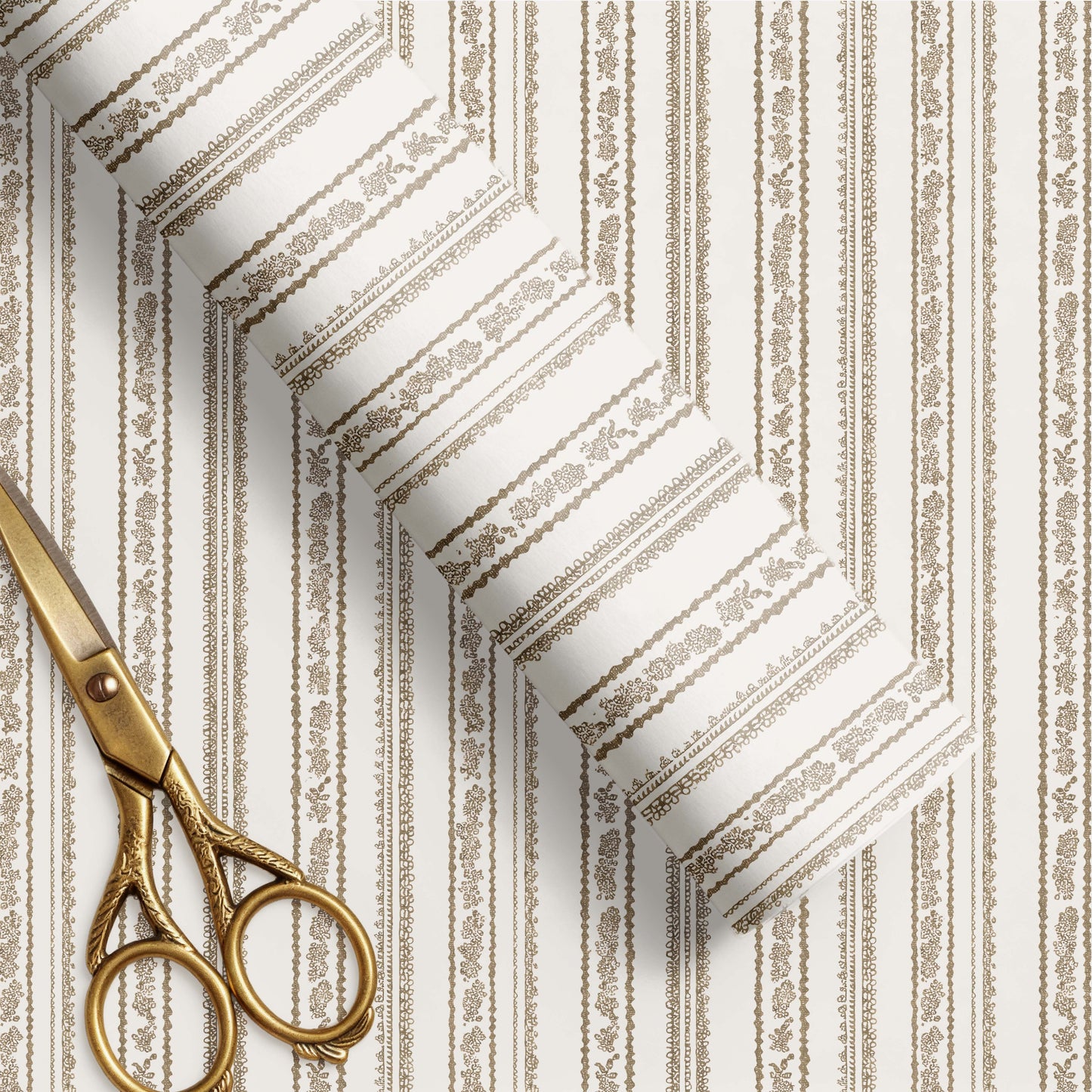The Lace Stripe